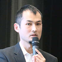 川田 寿英