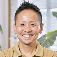 仲里 祐二