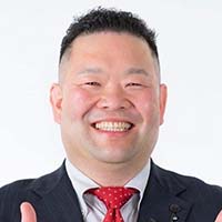 大前 秀典