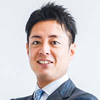 海谷 隆介