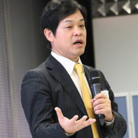 野津 浩嗣 氏